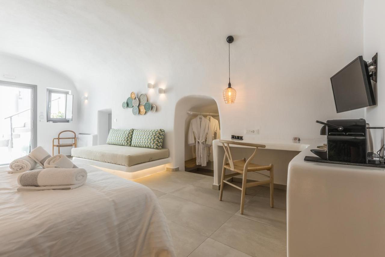 Eternity Santorini Hotel 2*