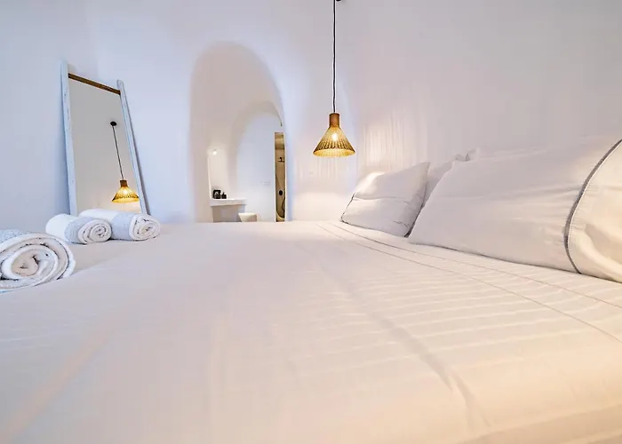 Eternity Suites Santorini